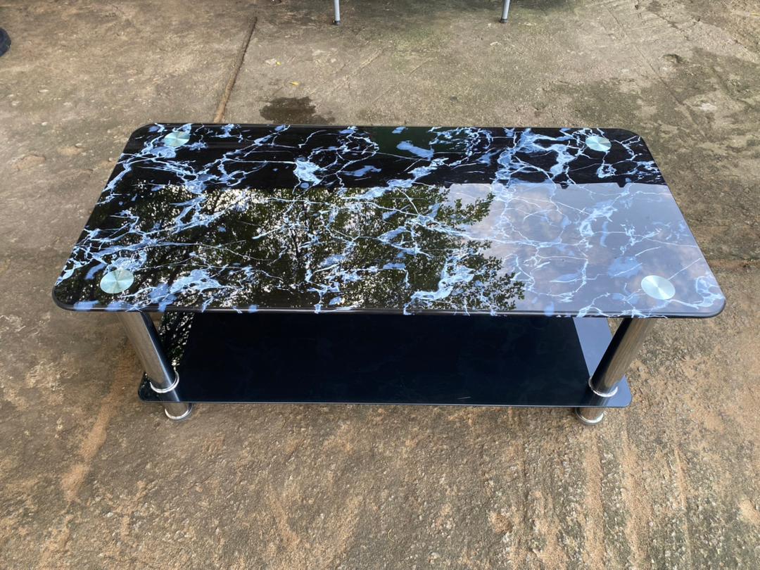 Table vitrée